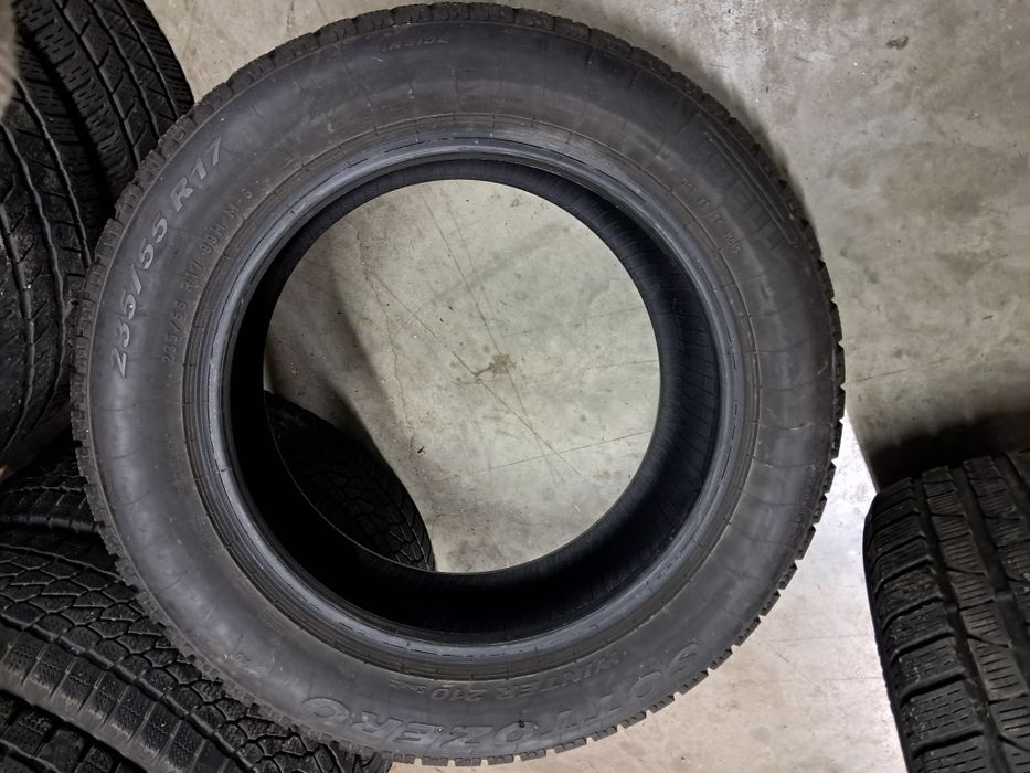 Anvelope second iarna 235 55 R17 Pirelli