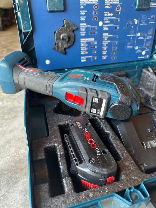 Multifunctionala pe acumulatori Bosch profesional EXOP18V-40 an 2025
