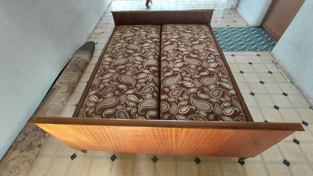 Спальный сотилади б/у холати яхши