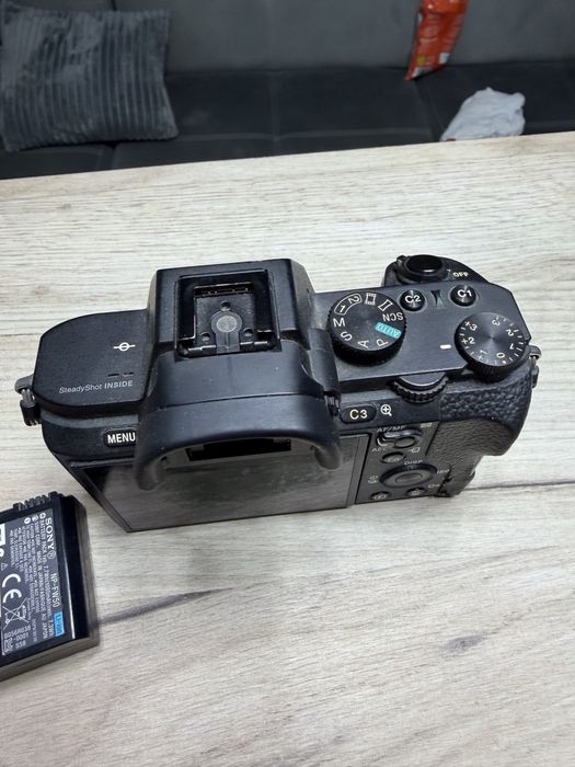 Sony a7ii cu obiectiv Samyang 35mm f1.4 cu 3 baterii