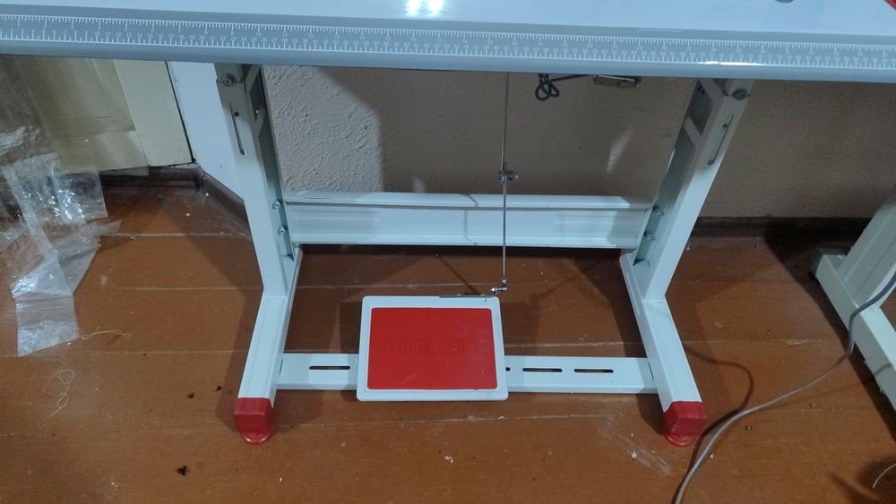 Швейная машина автоматическая