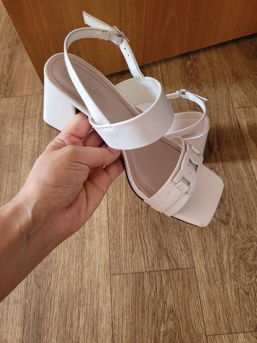 Продам босоножки 36 размер