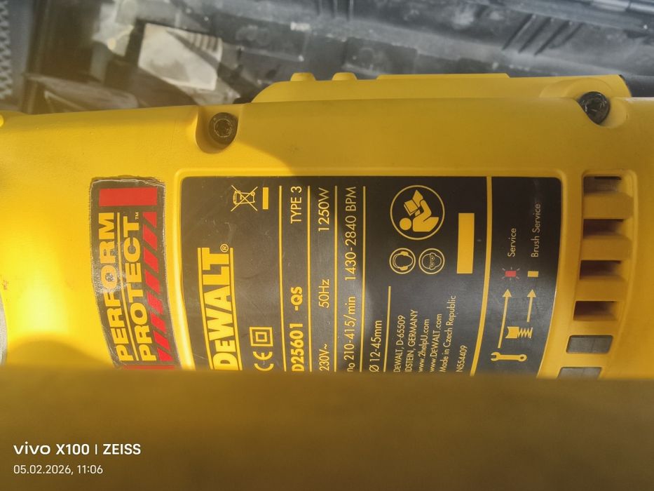 Продам перфоратор  DeWalt  d25601 qs