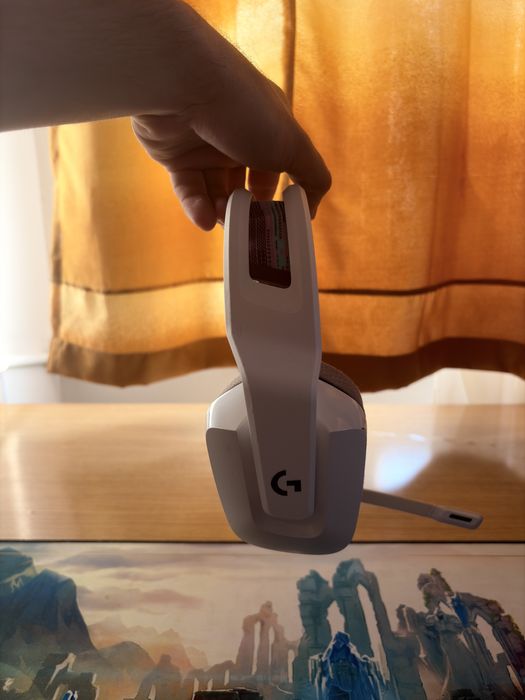 Casti gaming logitech g733