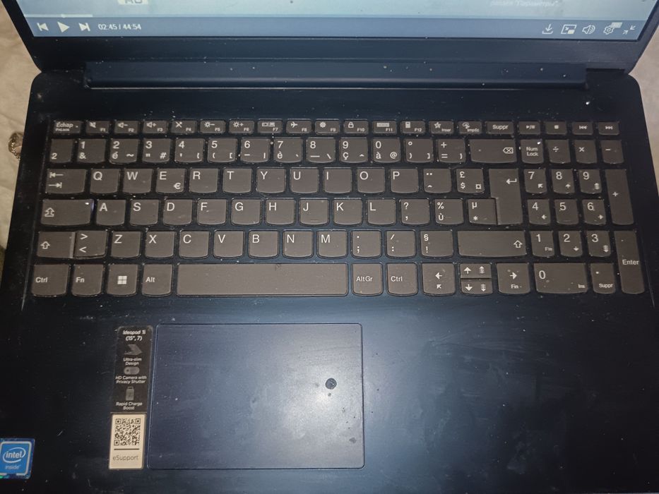 Продается ноутбук Леново.