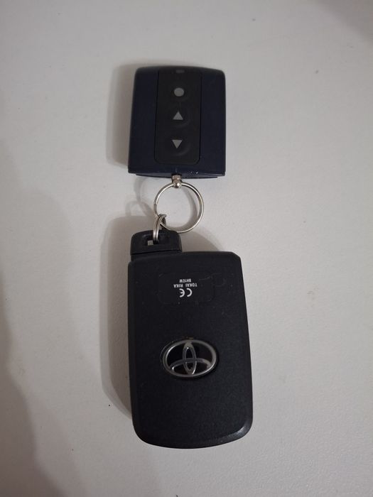 Ключ  на камри 50