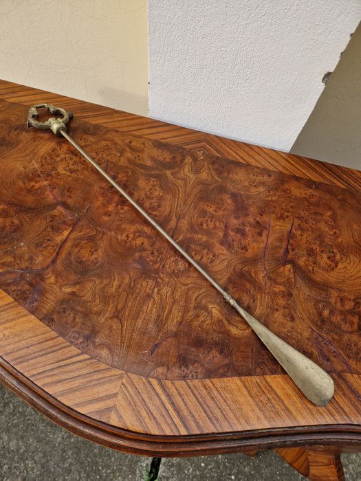 Голяма антикварна английска бронзова обувалка