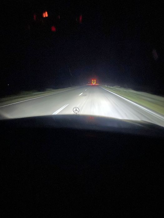 W124 продам фара