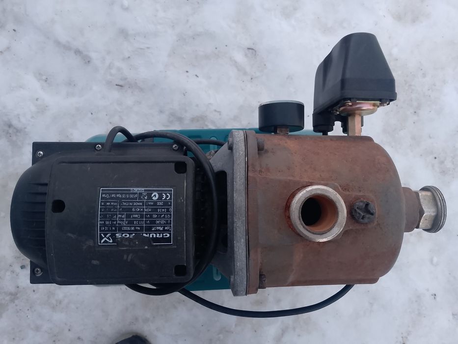 Продам б/у водяной насос Грондфос