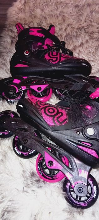 Vând role roz cu negru probate doar o data !