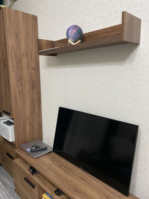 Продам стенку в гостиную