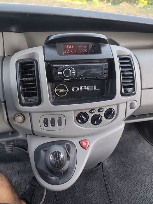 Opel vivaro 2500