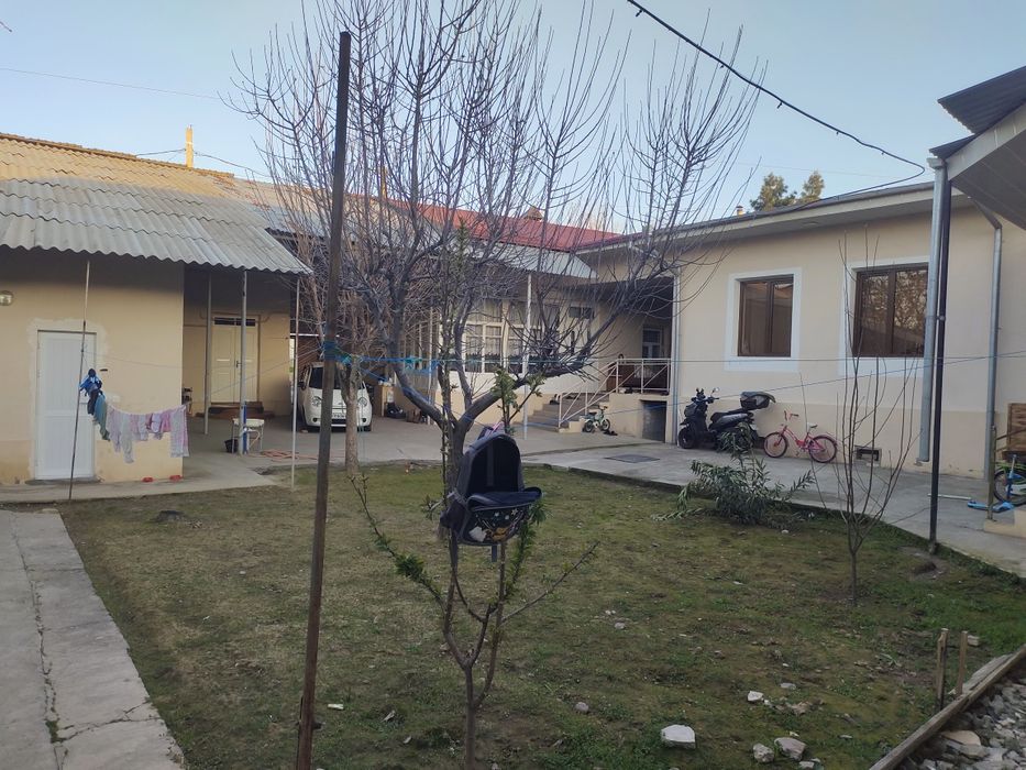 Uy sotiladi Yunusobod  bodomzor