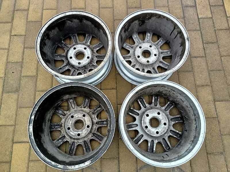 Продам оригинальные легкосплавные диски на автомашину Audi