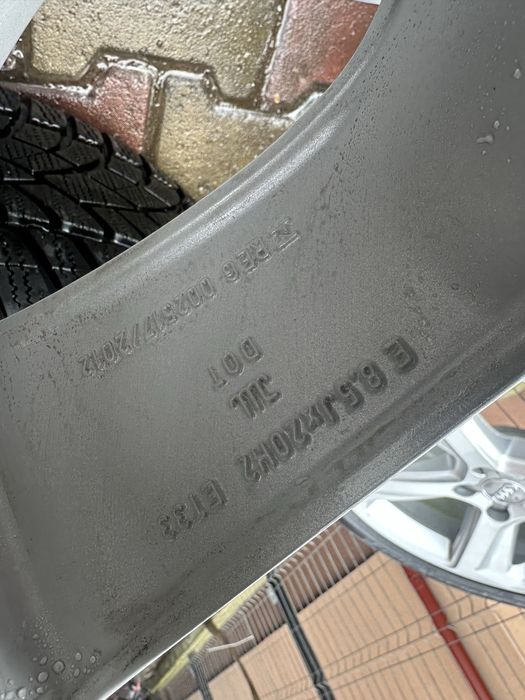 Jante roti Audi Q5 S line R20  255 40 R20 cauciucuri M+S  impecabile