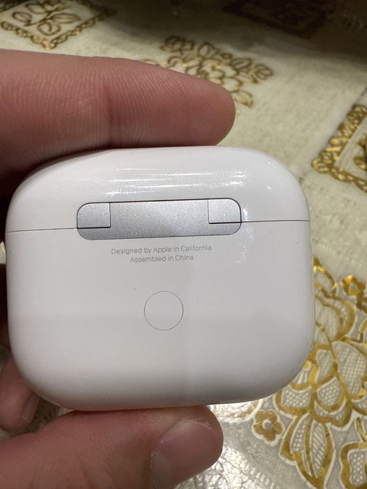 Airpods 2 , бу оригинал 100%.
