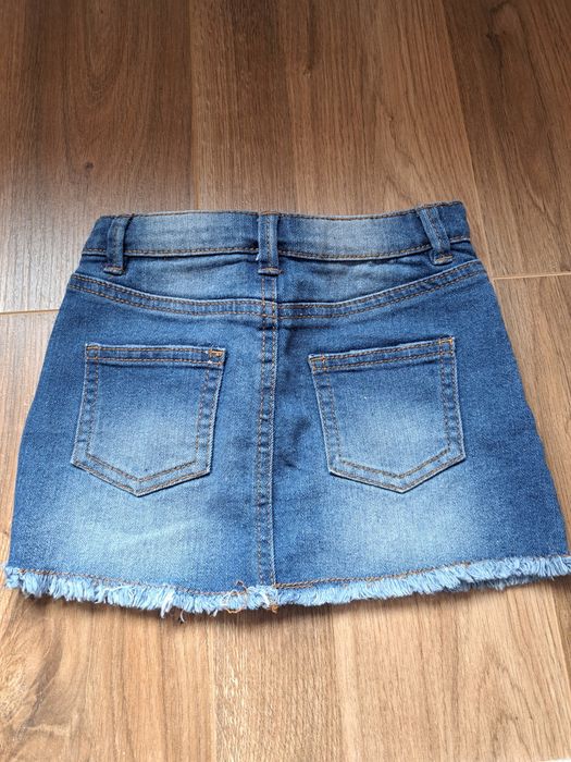 Vand fusta marime 104