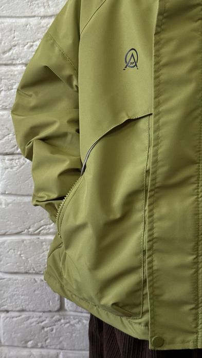 Продам детские курточки