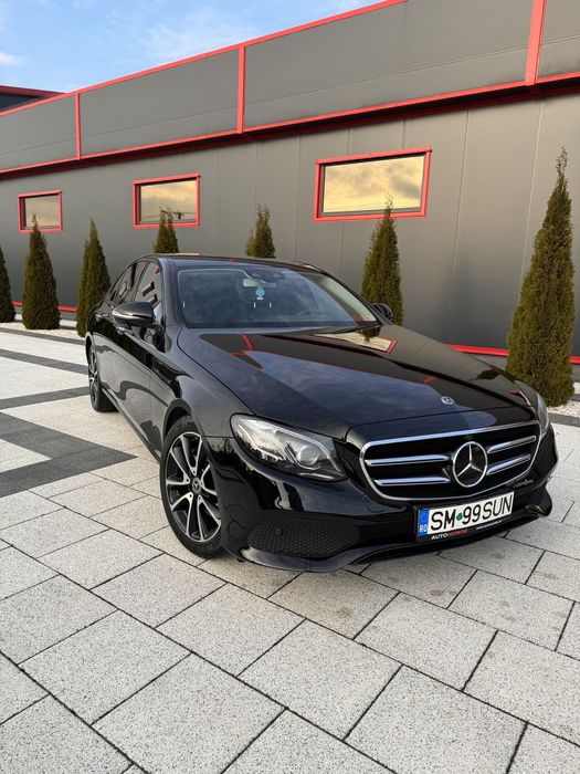 Mercedes-Benz E Stare perfecta, toate reviziile s-au realizat la reprezentanta