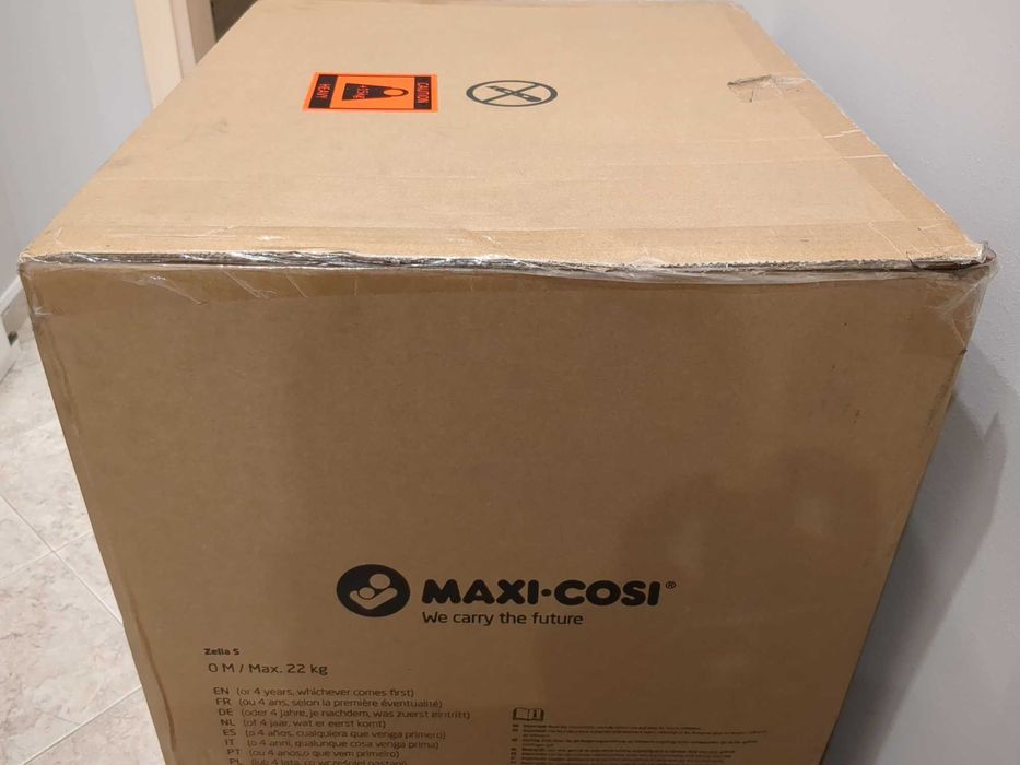 Бебешка количка Maxi-Cosi Zelia S Trio 3в1 ЧИСТО НОВА CabrioFix i-Size