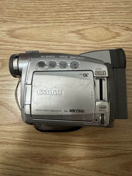 CANON mv750i PAL