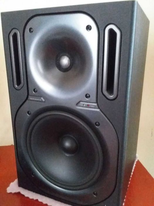 Behringer Turth B2031A Original Studio monitorlari juftligi sotiladi