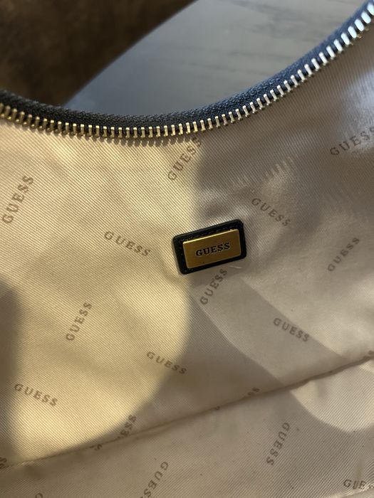 Кожена чанта GUESS