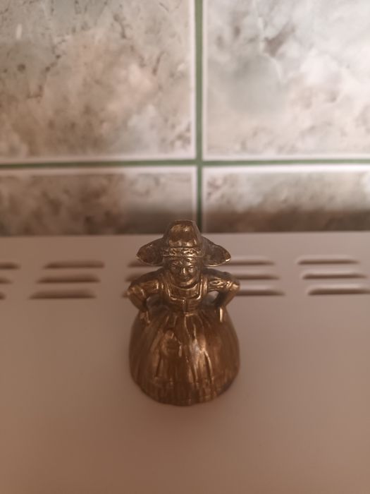 Бронзово звънче за колекция