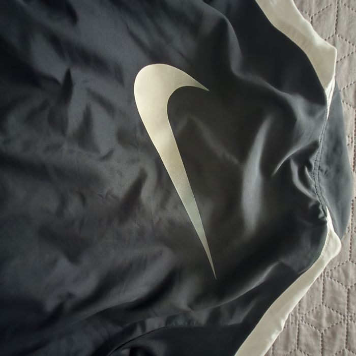 Nike Dri-FIT Swoosh Run