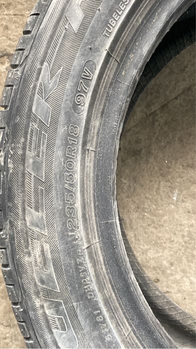 Продам резину в отличном состоянии. R18