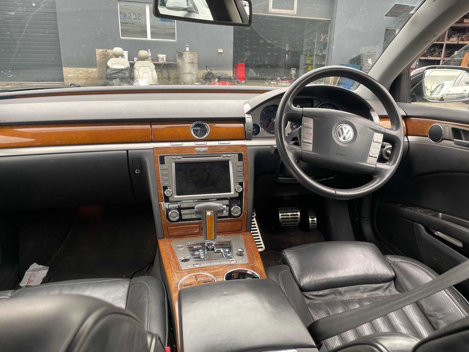 Dezmembrez VW PHAETON 2012