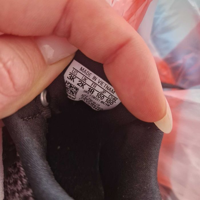 Маратонки р-р 18 Adidas