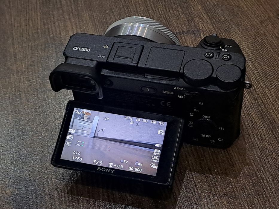 Продам Sony 6500 16mm f/2.8