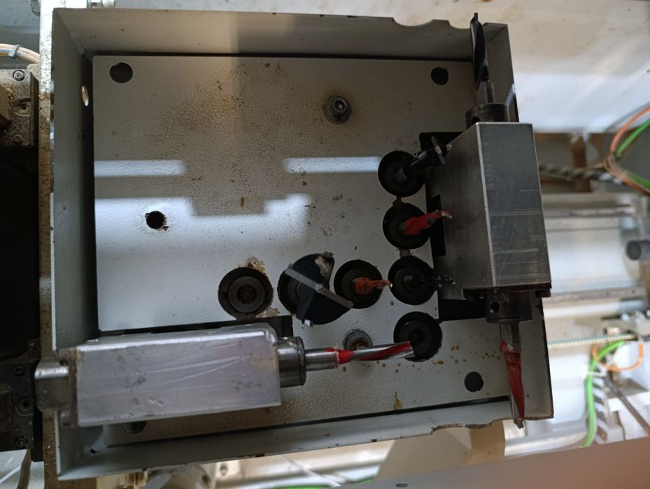 CNC пробивна машина HIRZT F8