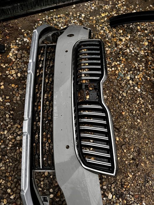 Bară față grile .spoiler inferior skoda superb scaut 3.facelift.