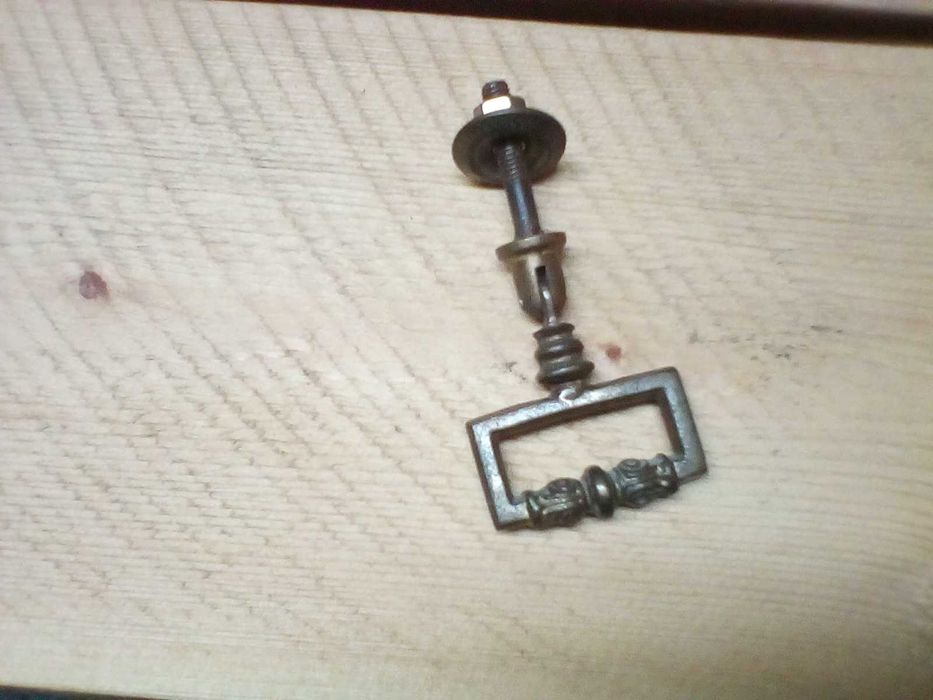 Продава месингови ретро дръжки за мебели