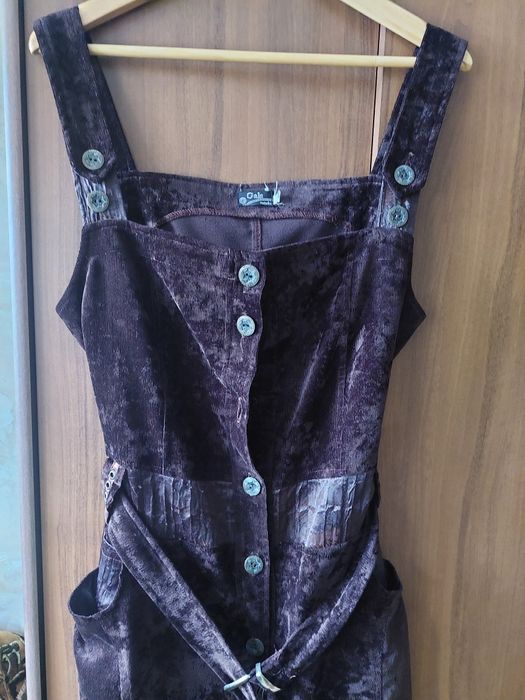 Женская одежда, платья