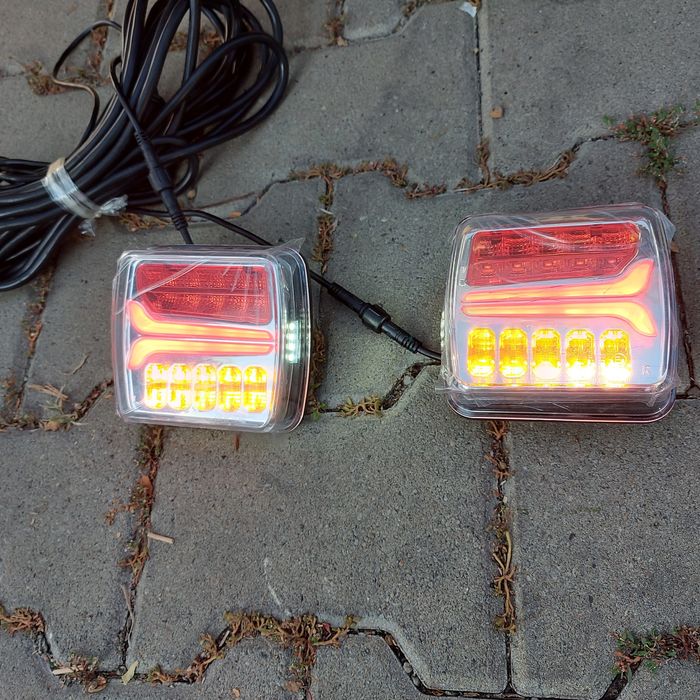 Lampi magnetice cu led