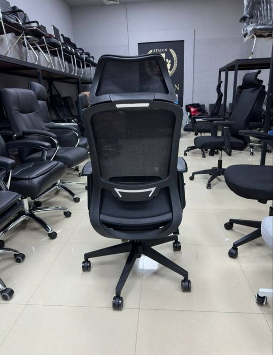 Офисное кресло модель Burton