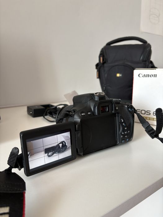 Продам фотоаппарат Canon 650d/ 18-55 mm