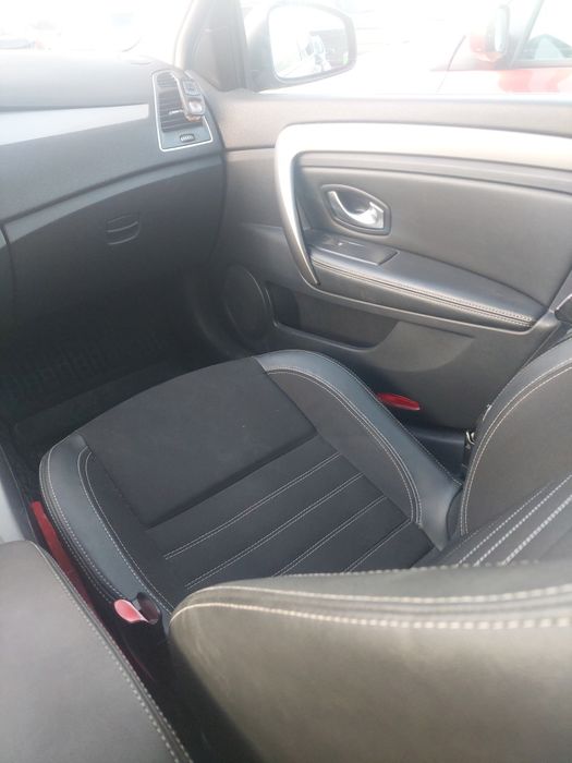 Renault Laguna 3 2012