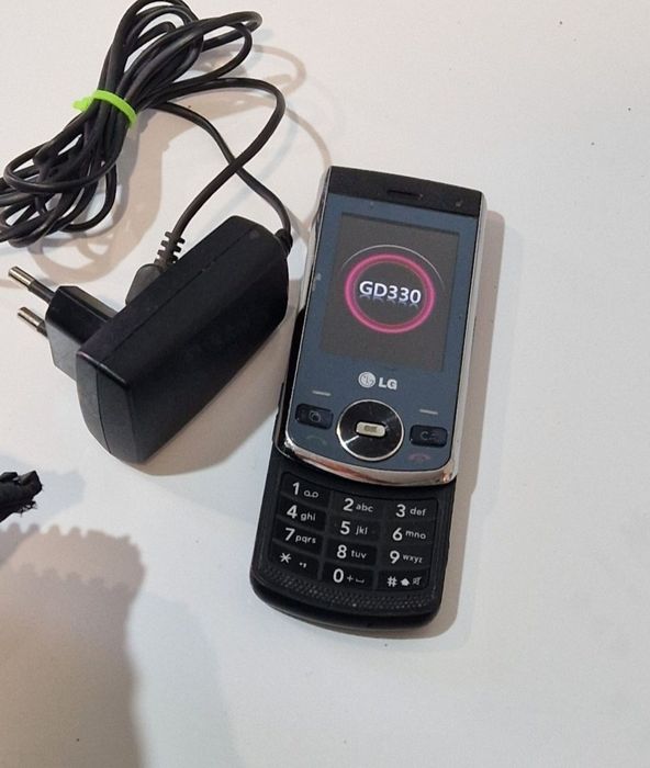 Telefon Lg slide perfect funcțional