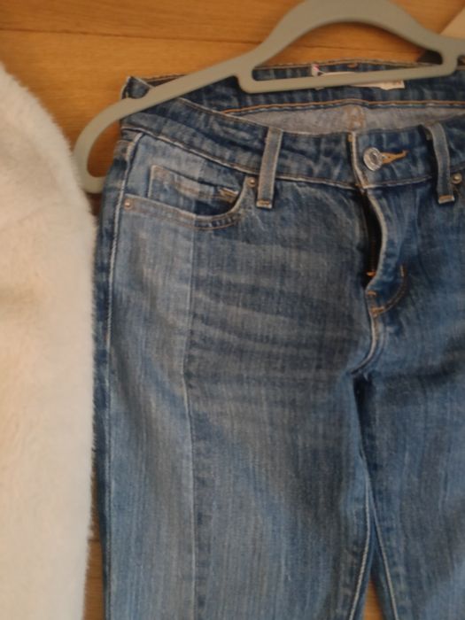 Levis , Дънки и кецове . Сет 65лв