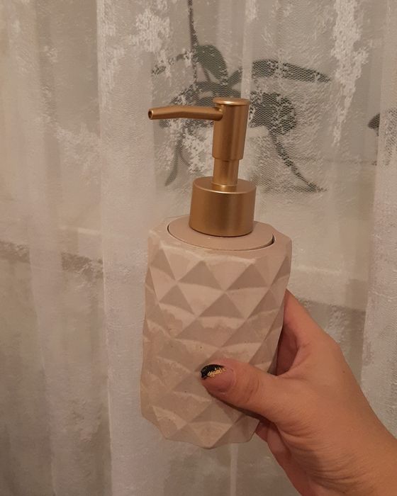 Изделия из гипса