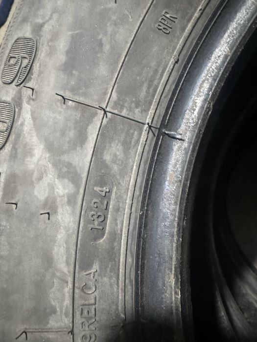 Продам шины 3 шт! 215/65R16
