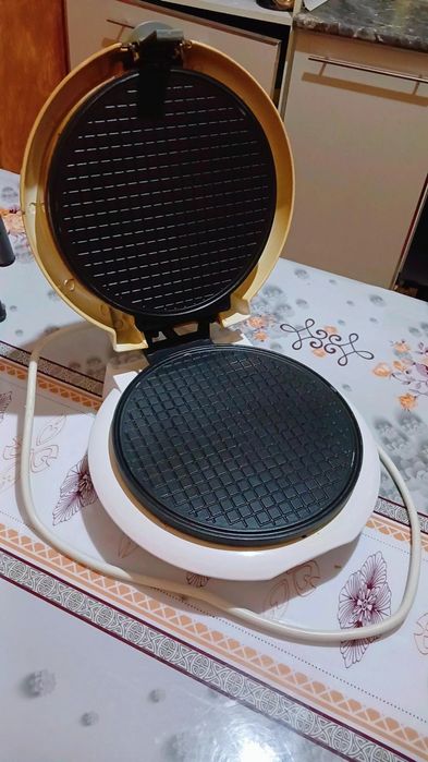 Вафельница сатылады