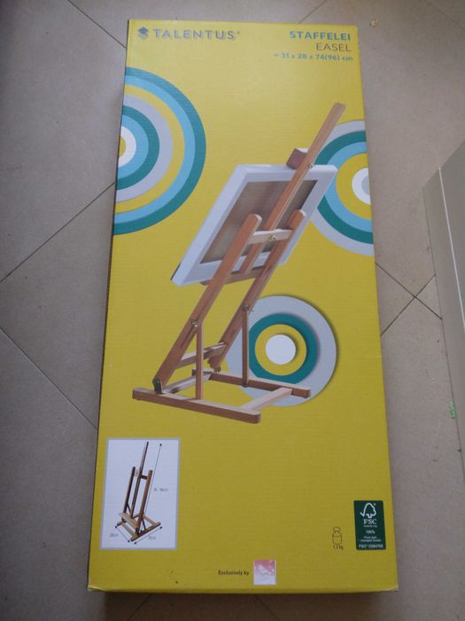 Sevalet pictura pentru masa, din lemn masiv, nou