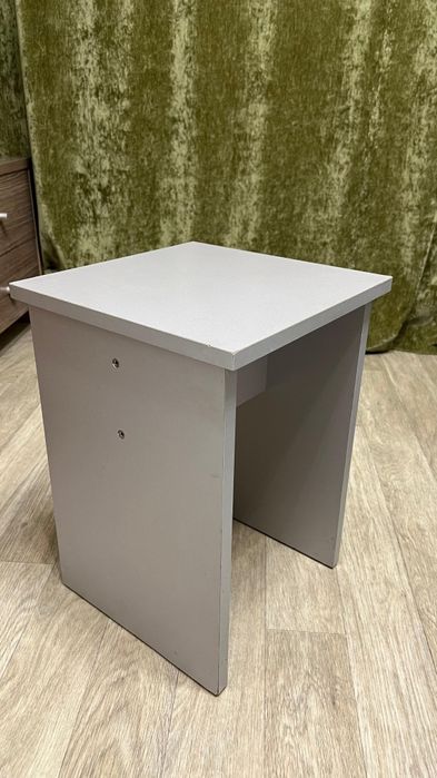 Табурет деревянный б/у