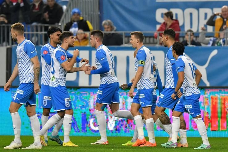 Set echipament Puma Universitatea Craiova UCV 23/24 mărimea L