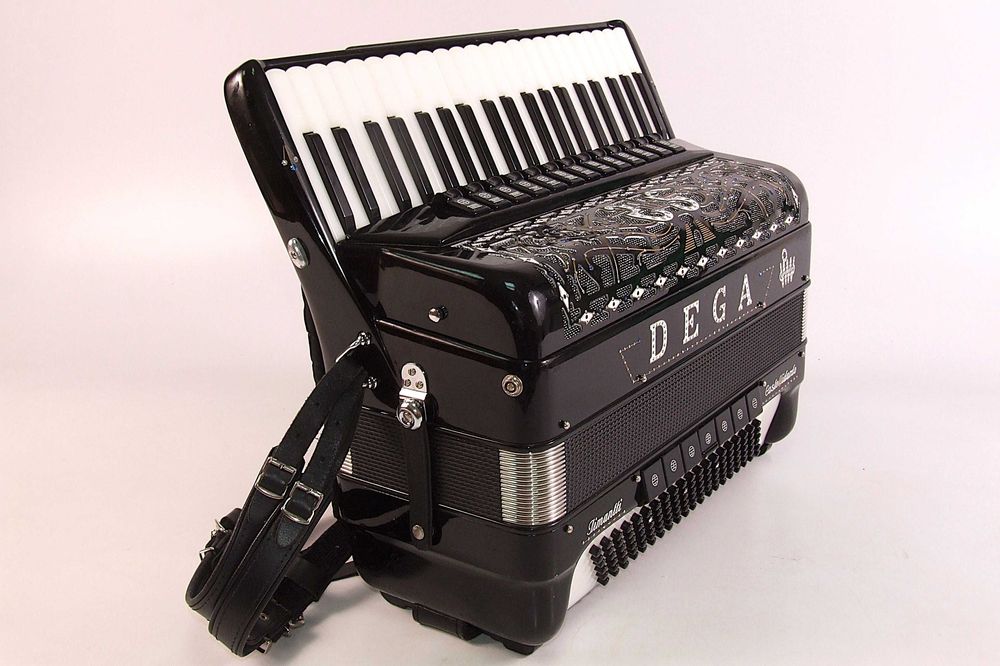 Acordeon profesional DEGA Timantti, Made in Italy - Castelfidardo, NOU
